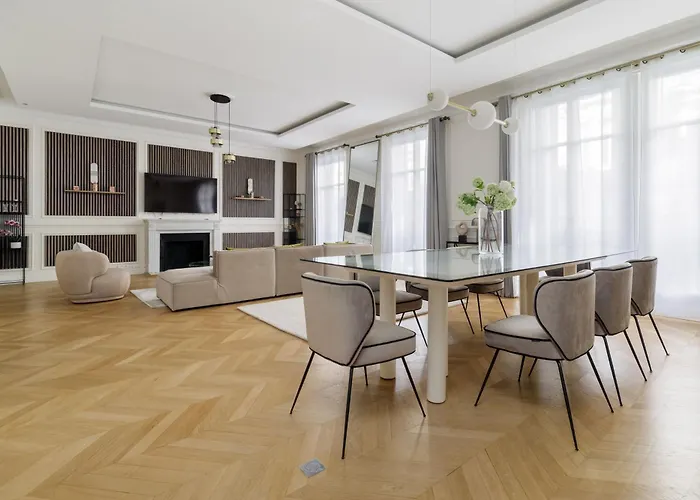 My - Marbeuf Apartment *