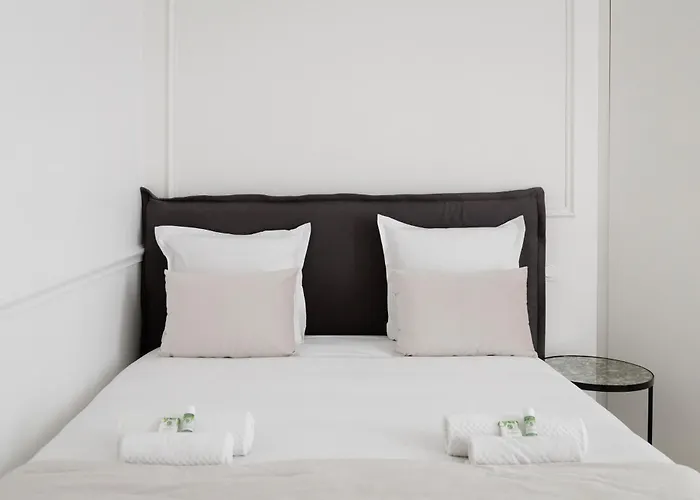 My - Marbeuf Apartment